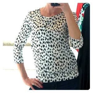 DKNY Gray and off-white blouse small